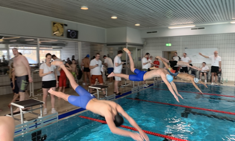 Jano Späth und Lara Klein schwimmen auf der Erfolgswelle bei den Kreismeisterschaften 2024